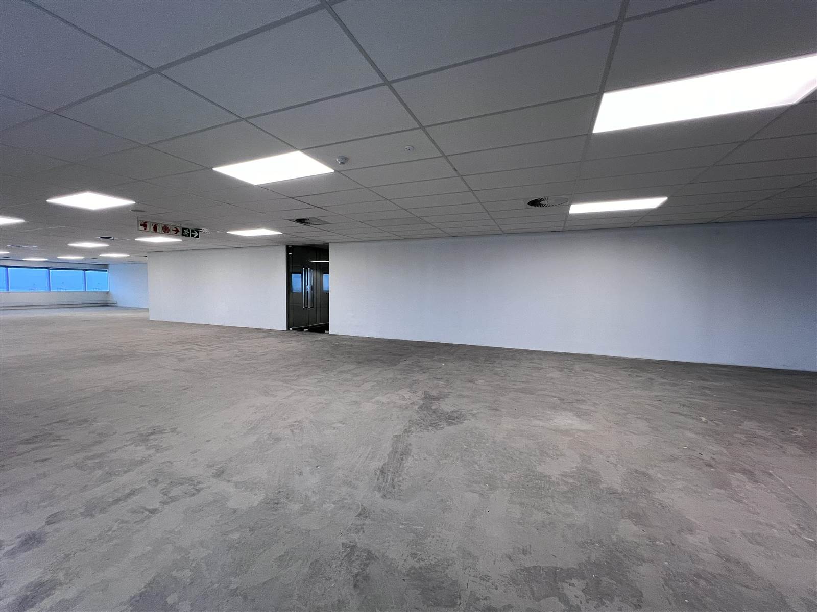 525  m² Commercial space in Foreshore photo number 2