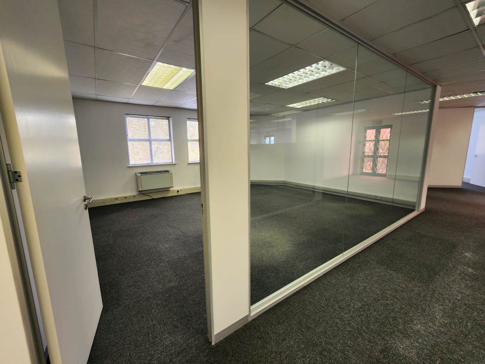330  m² Commercial space in Kenilworth photo number 7
