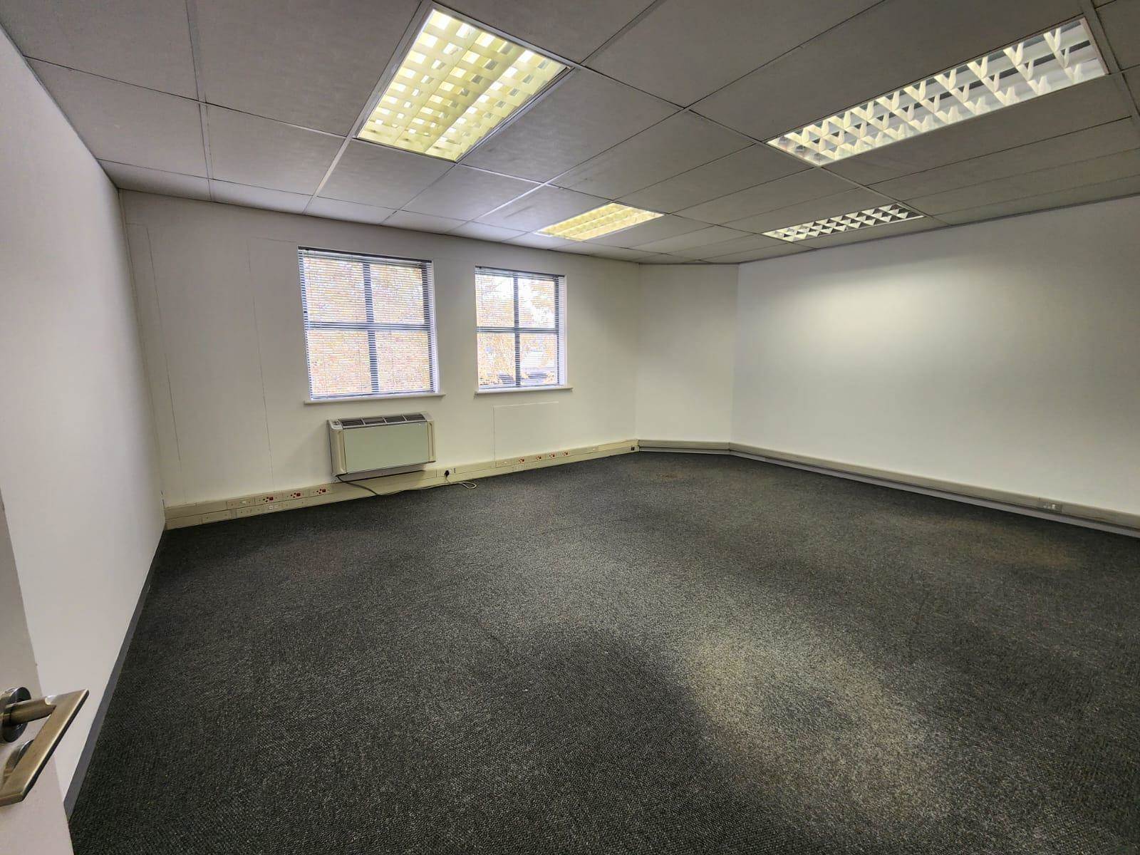 330  m² Commercial space in Kenilworth photo number 8