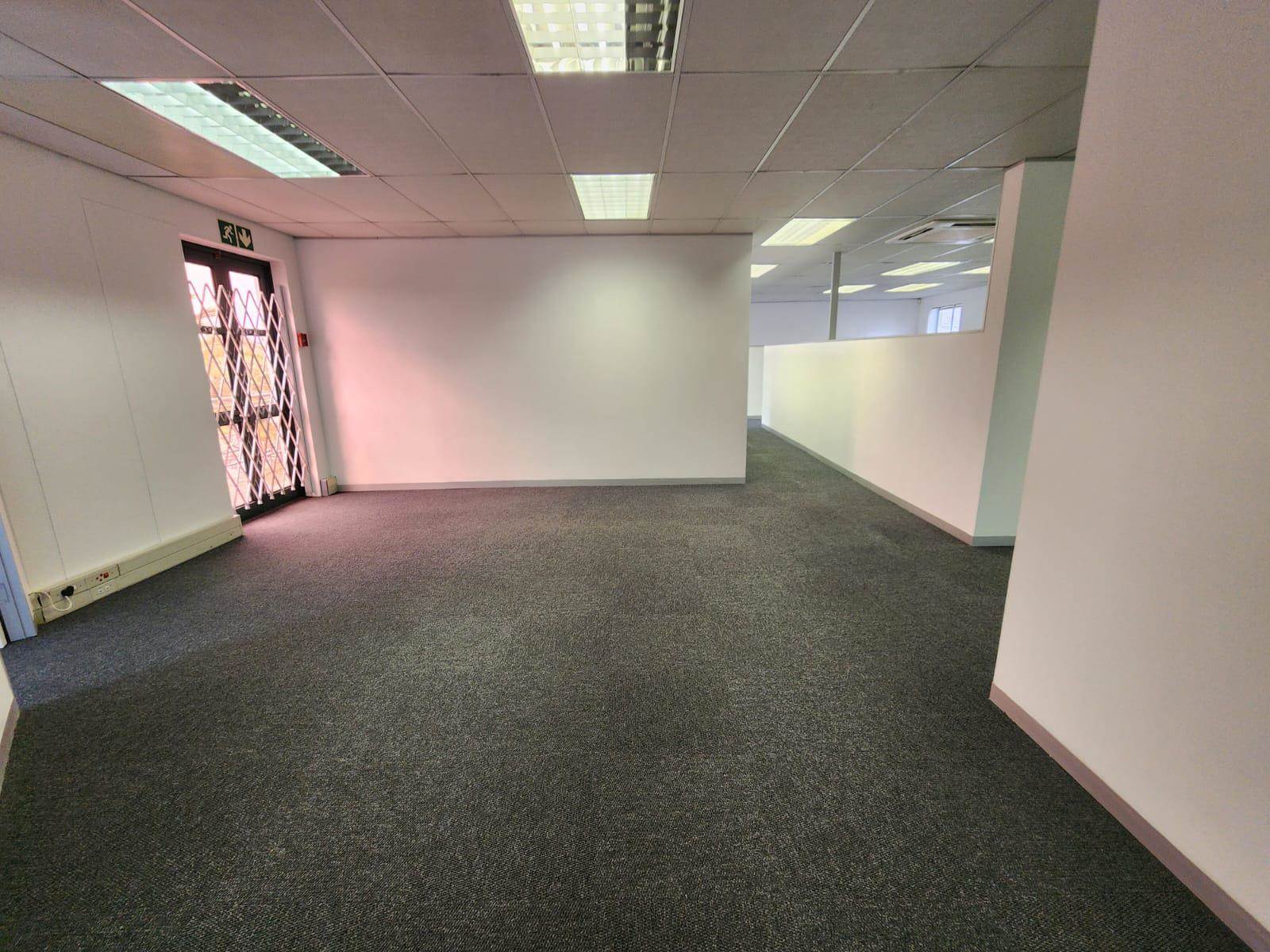 330  m² Commercial space in Kenilworth photo number 6