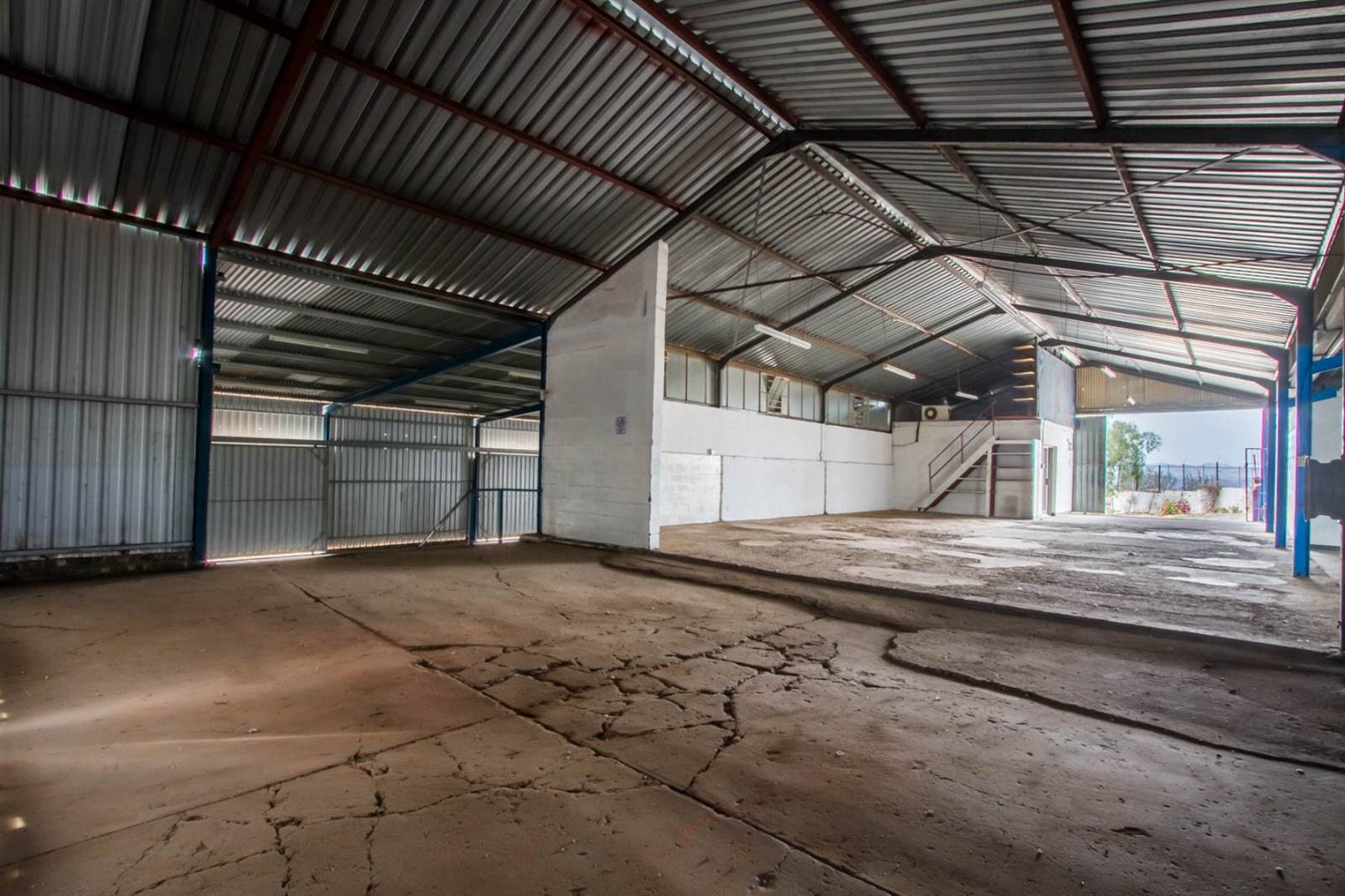 500  m² Commercial space in Oudtshoorn Central photo number 5