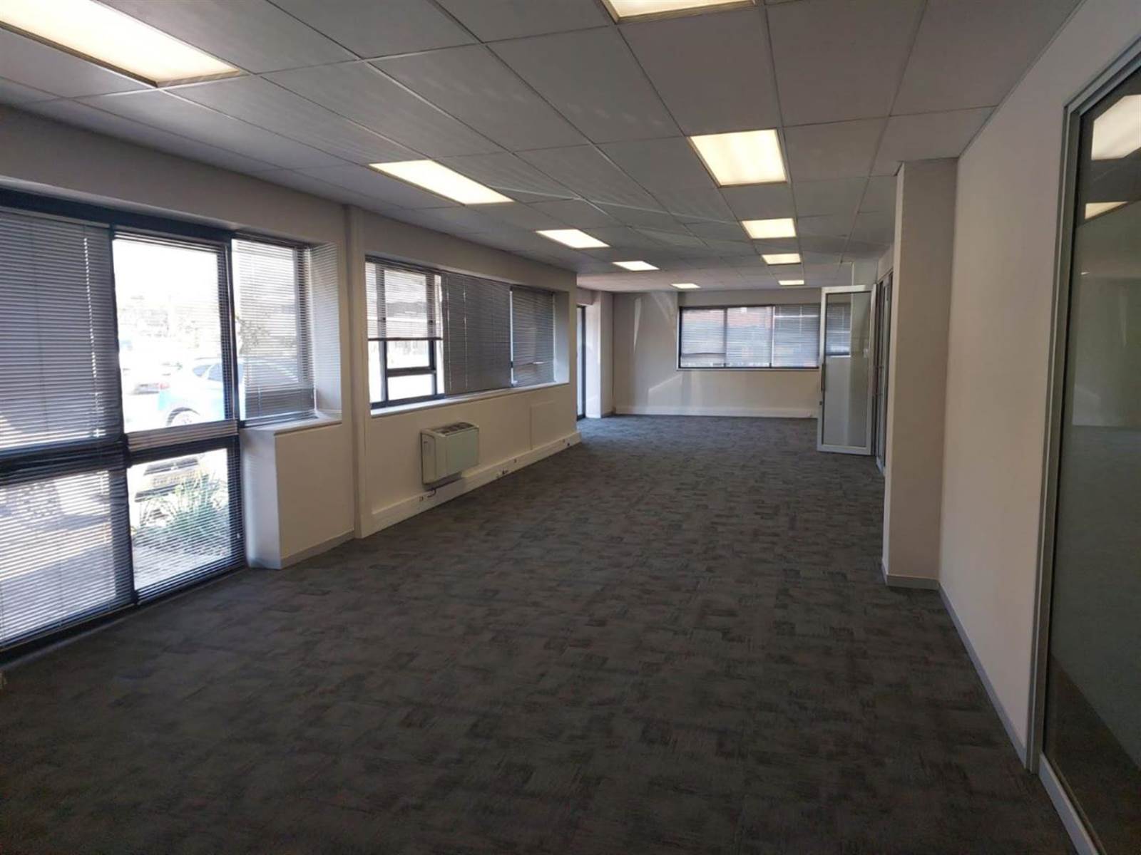 153  m² Commercial space in Bryanston photo number 4