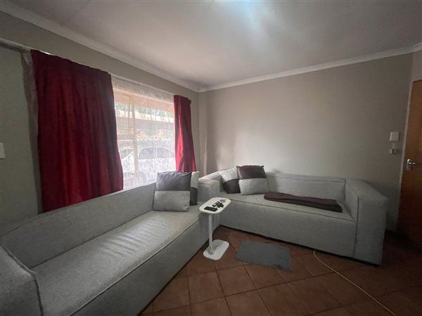 2 Bedroom Townhouse 2 Bedroom Townhouse