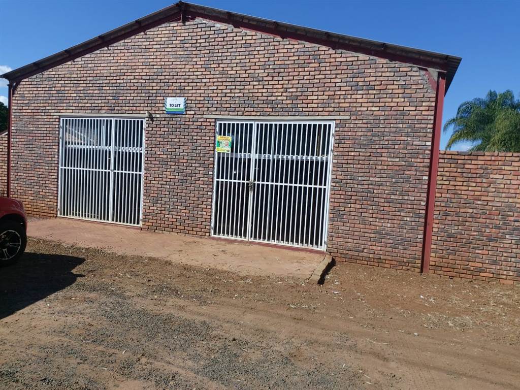 2855 m² Land available in Louis Trichardt photo number 1