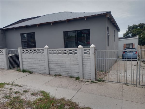 2 Bedroom House 2 Bedroom House