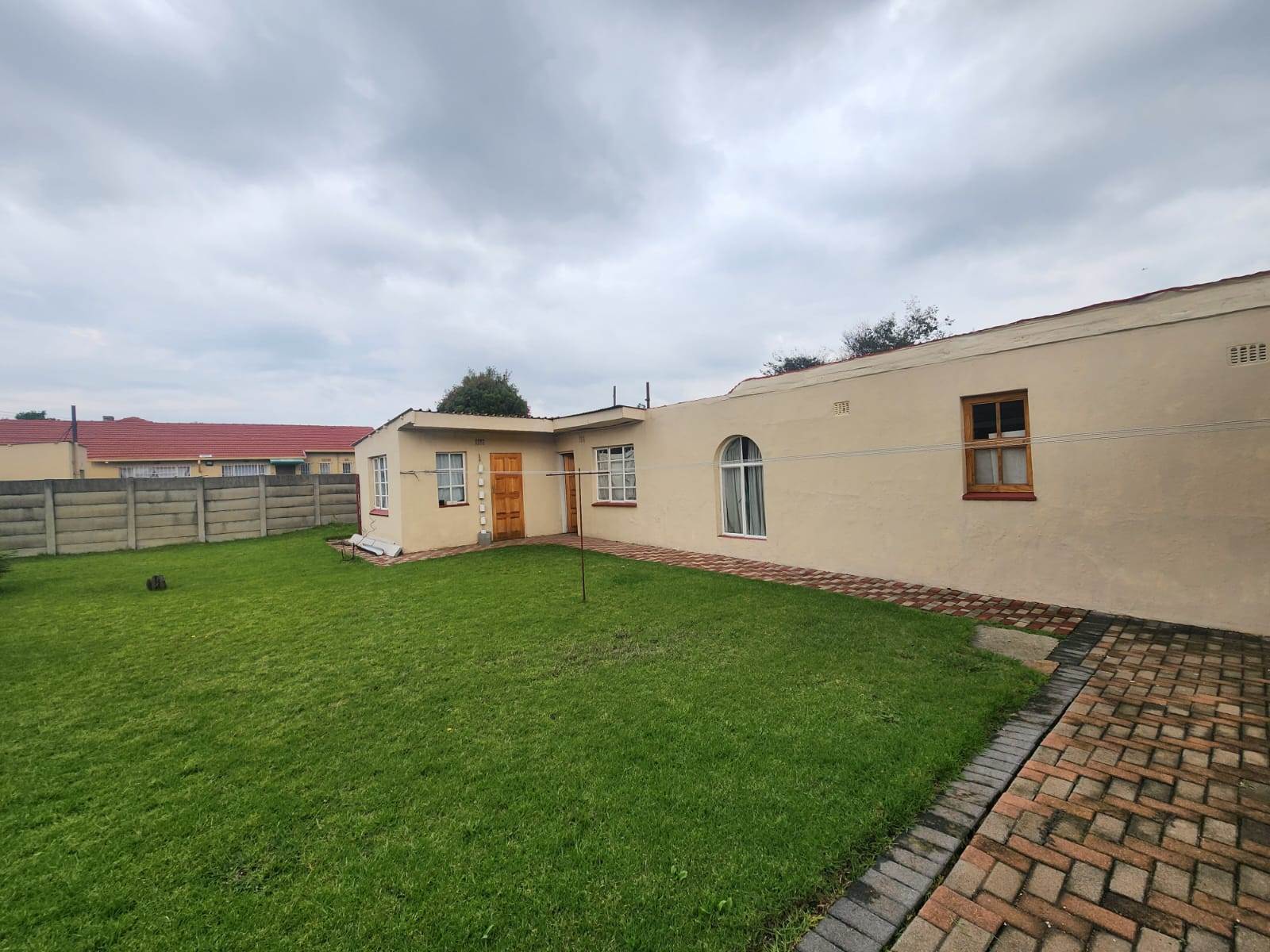 3 Bed House in Brenthurst photo number 24