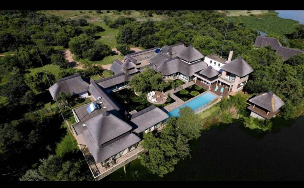 6 Bed House in Hartbeespoort Dam photo number 7