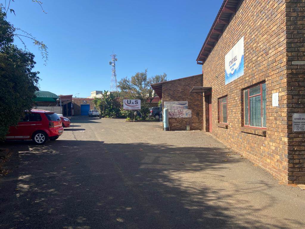1200  m² Commercial space in Witbank Central photo number 12