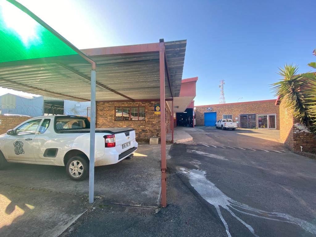 1200  m² Commercial space in Witbank Central photo number 11