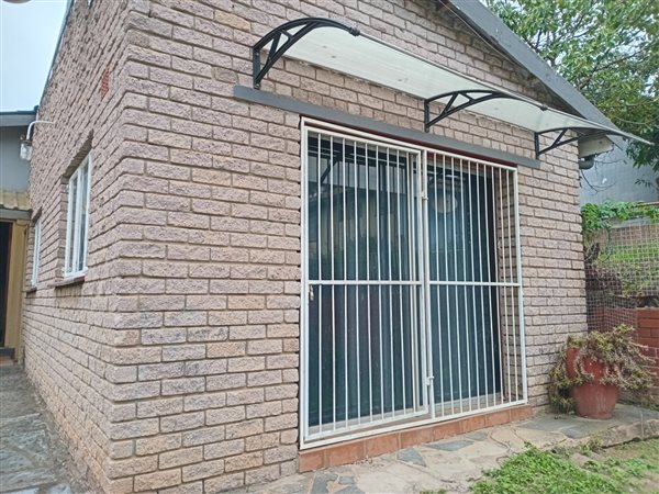 2 Bedroom House 2 Bedroom House
