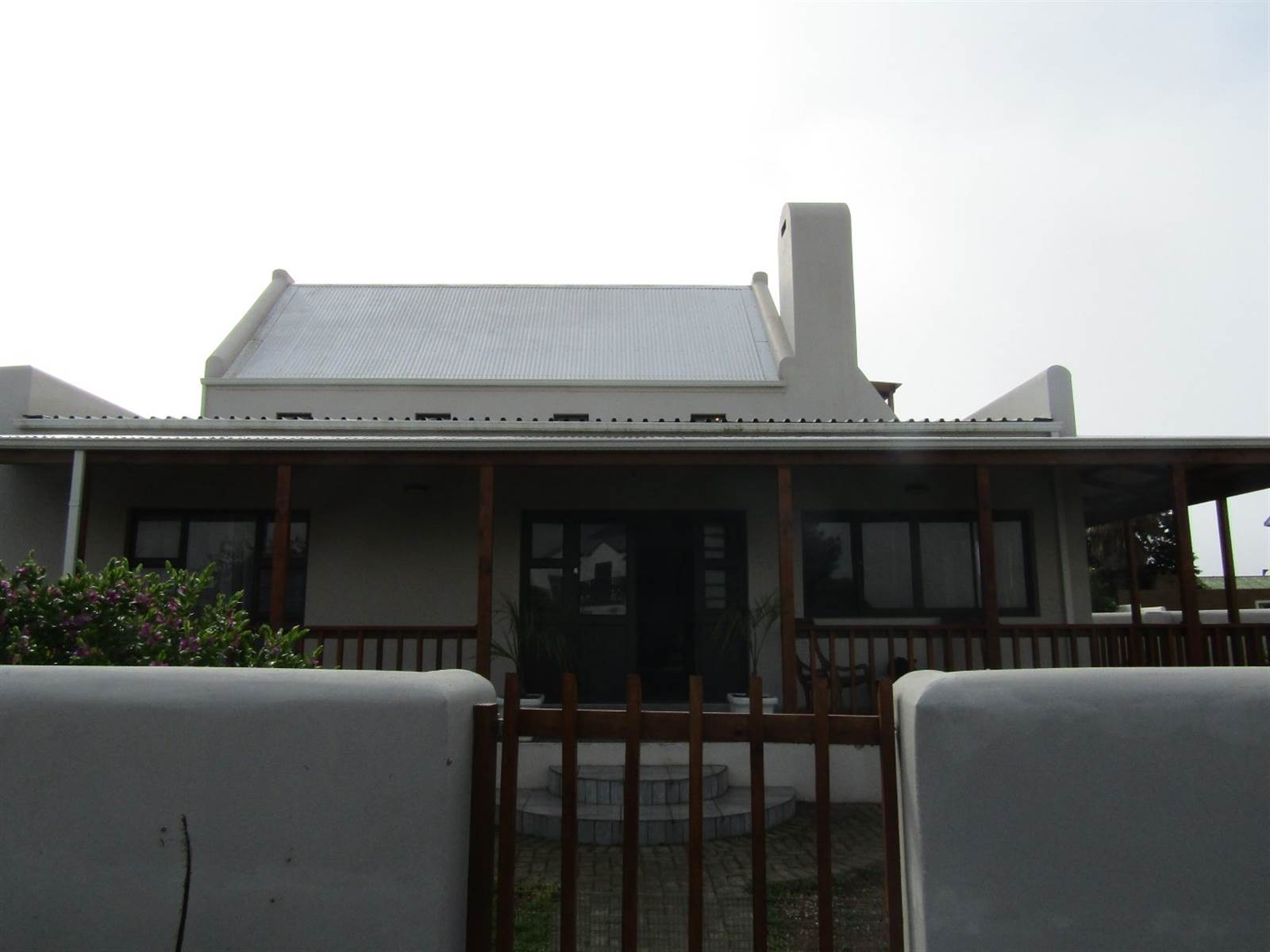 3 Bed House in Britannia Bay photo number 5