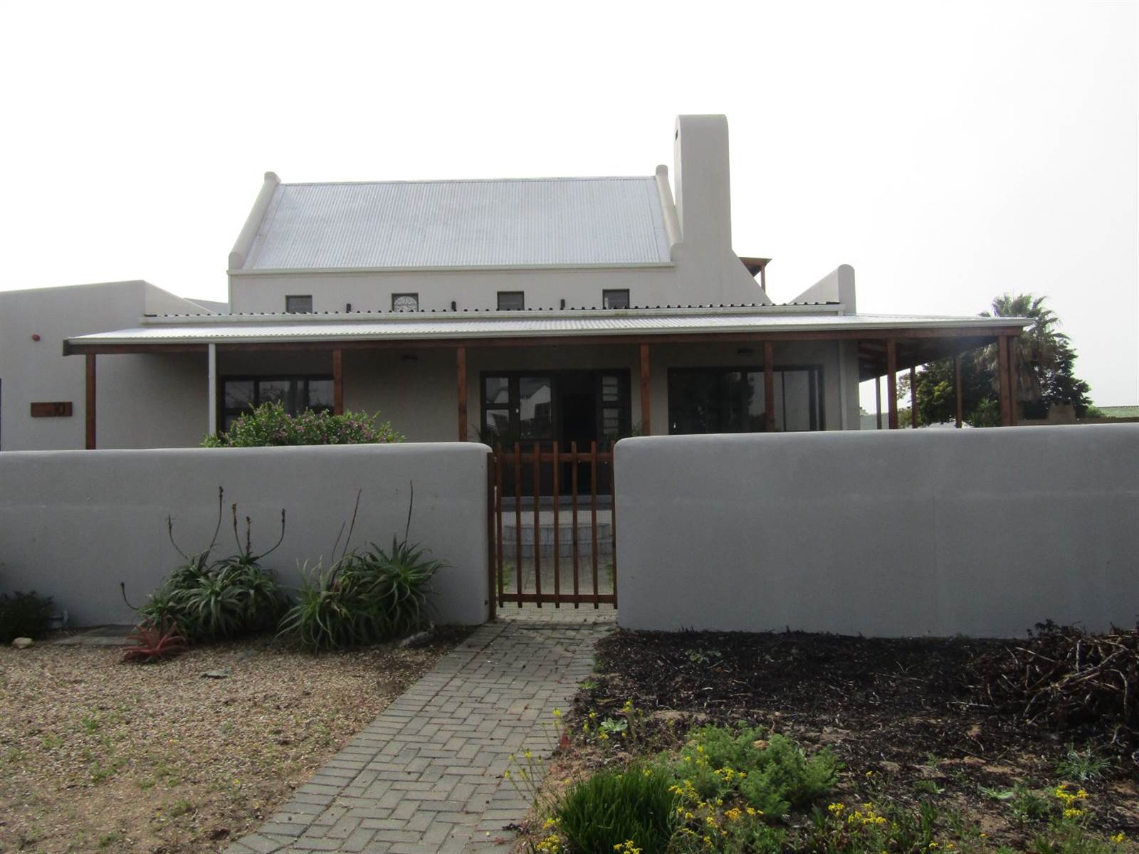 3 Bed House in Britannia Bay photo number 1