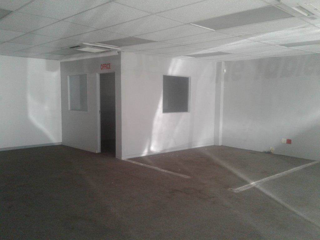 700  m² Commercial space in Bloemfontein photo number 1