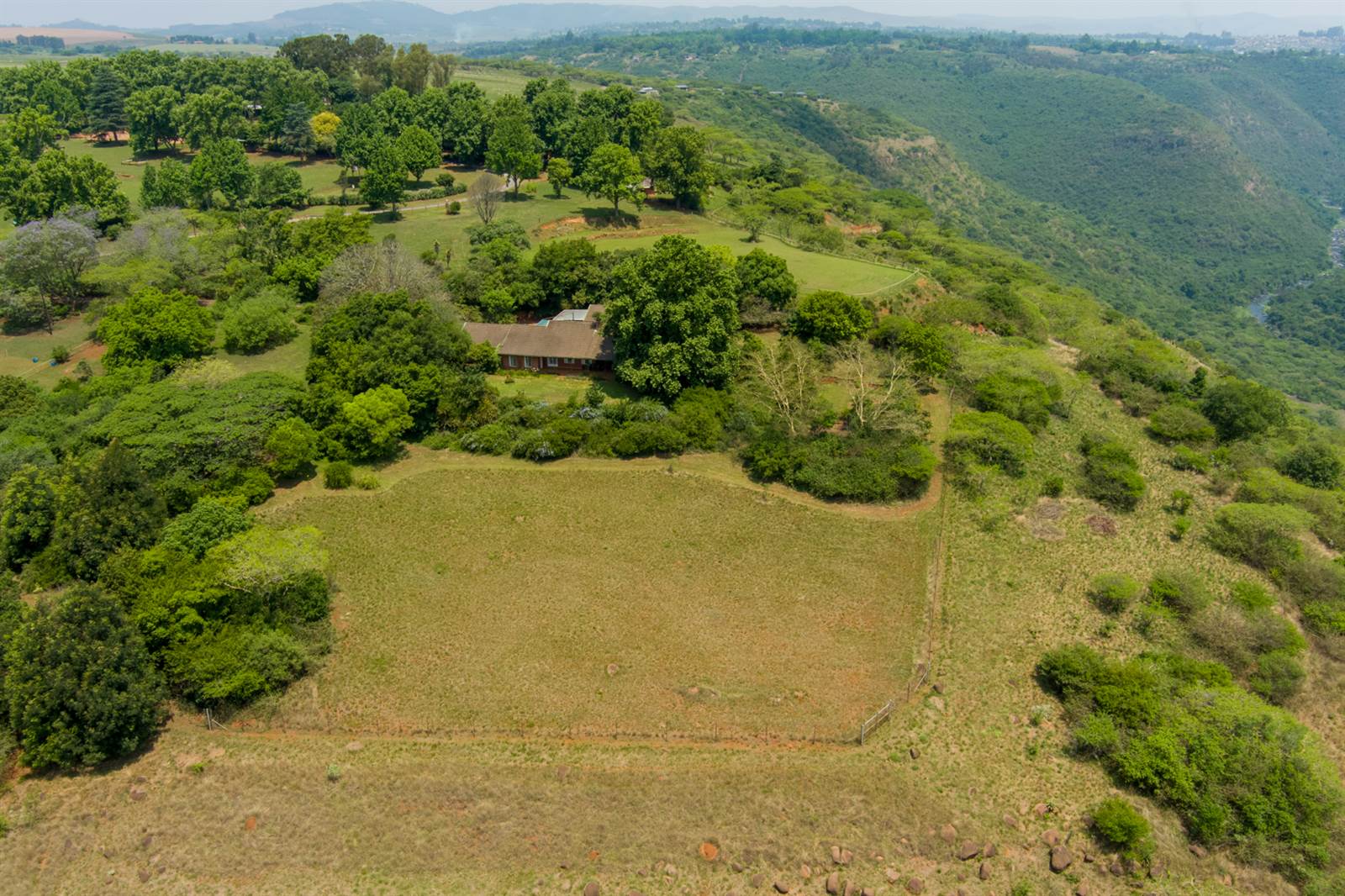 3645 m² Land available in Hilton photo number 16