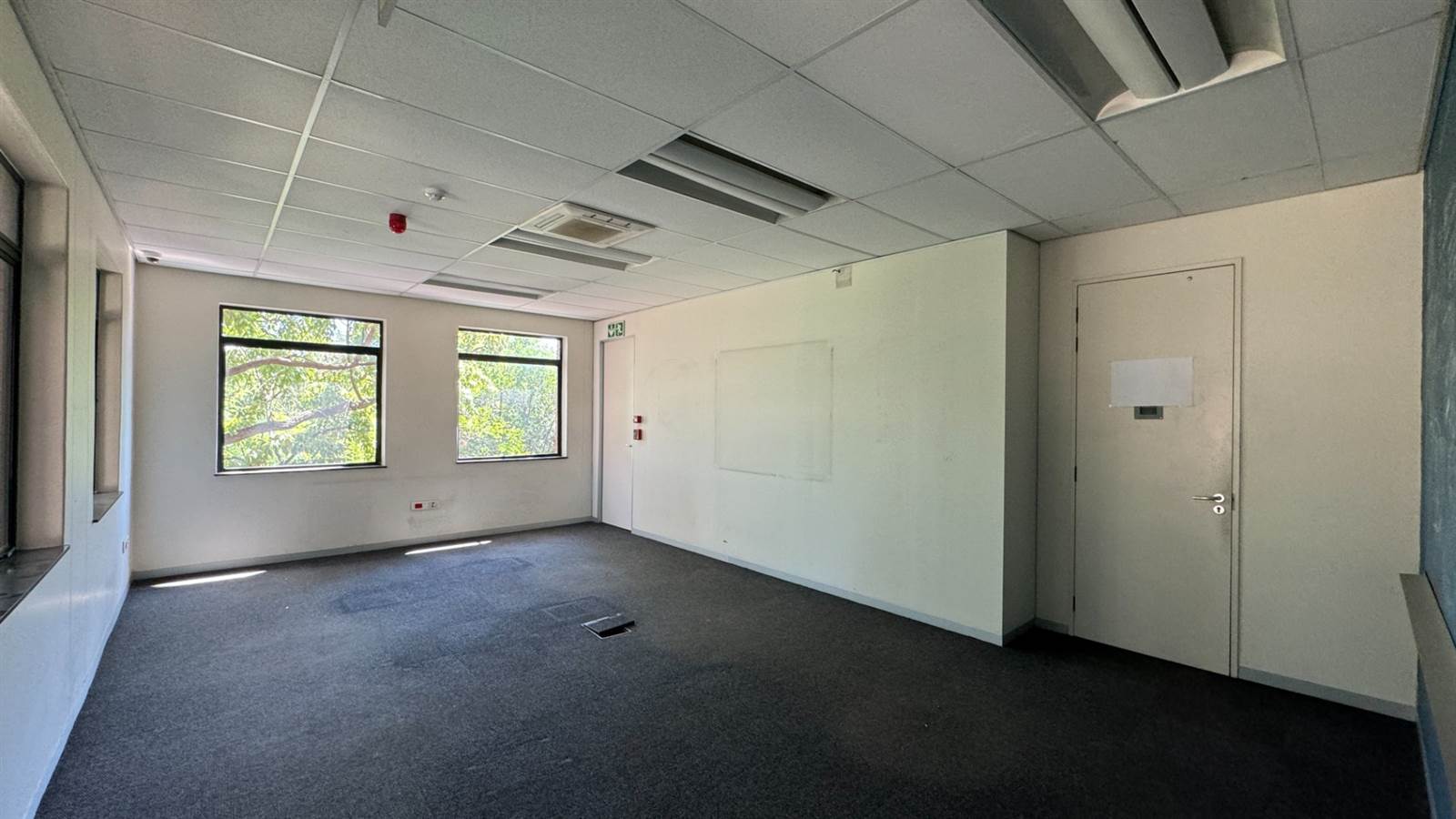 597  m² Office Space in Sandown photo number 15