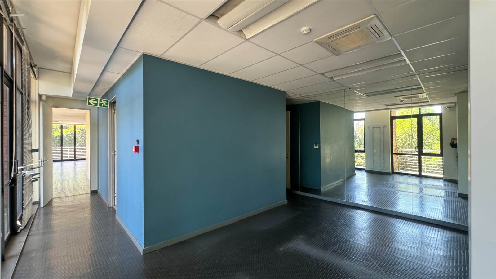 597  m² Office Space in Sandown photo number 23