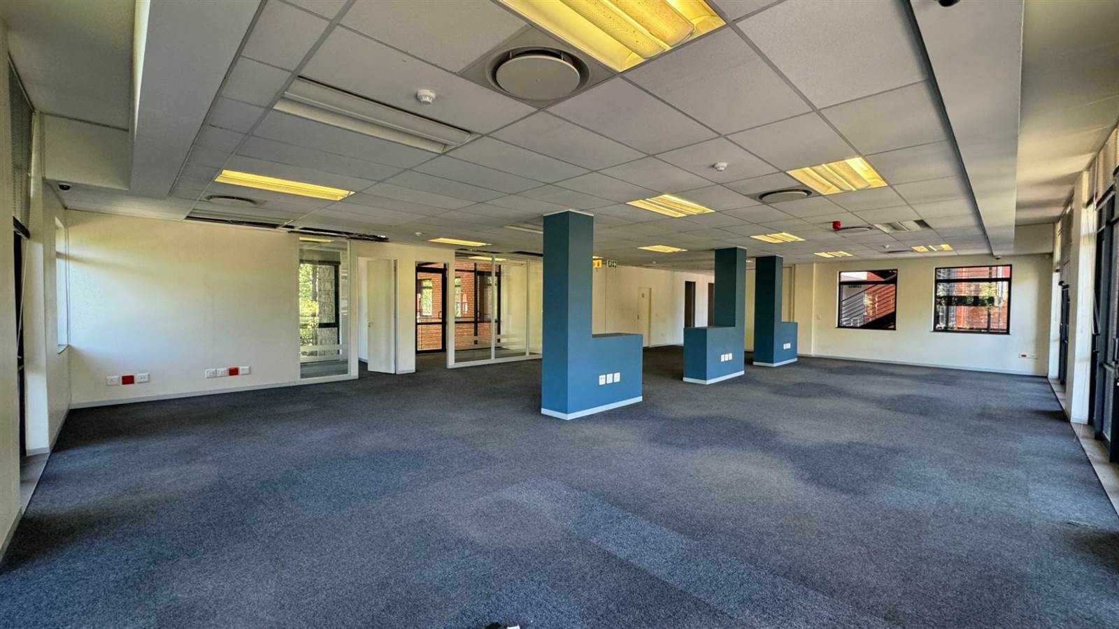 597  m² Office Space in Sandown photo number 6