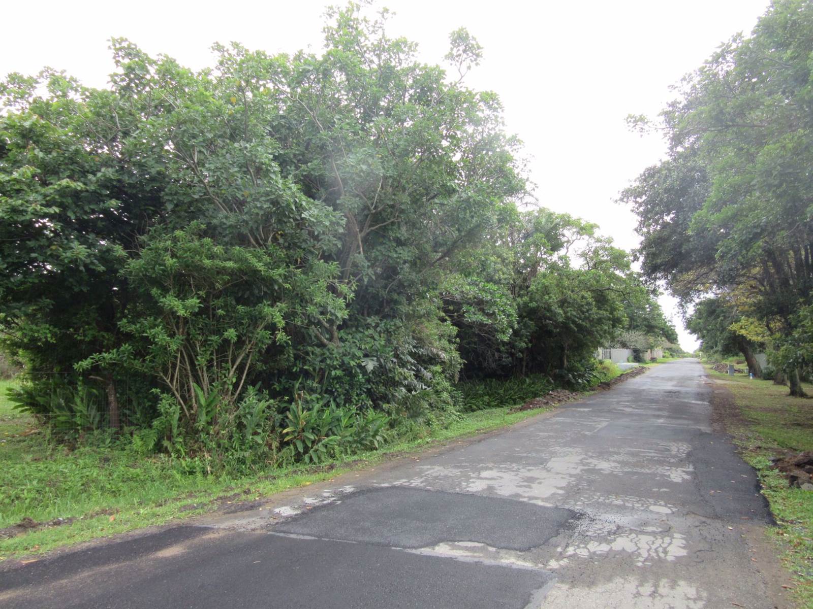 1275 m² Land available in Port Edward photo number 3