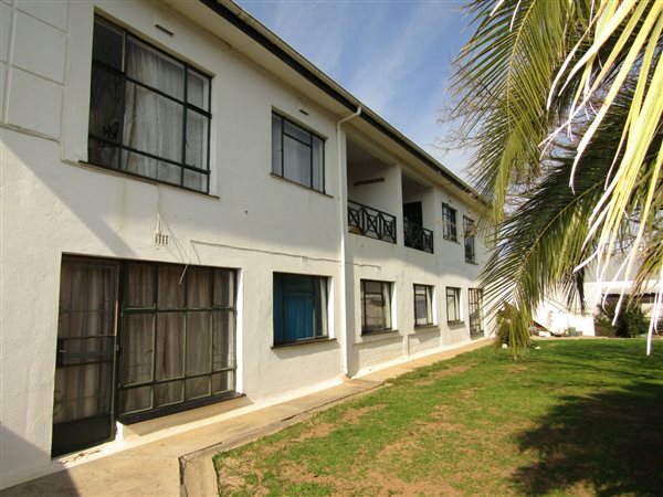 2 Bed Apartment in Villiersdorp