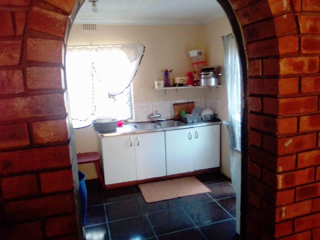 4 Bed House in Eshowe photo number 3