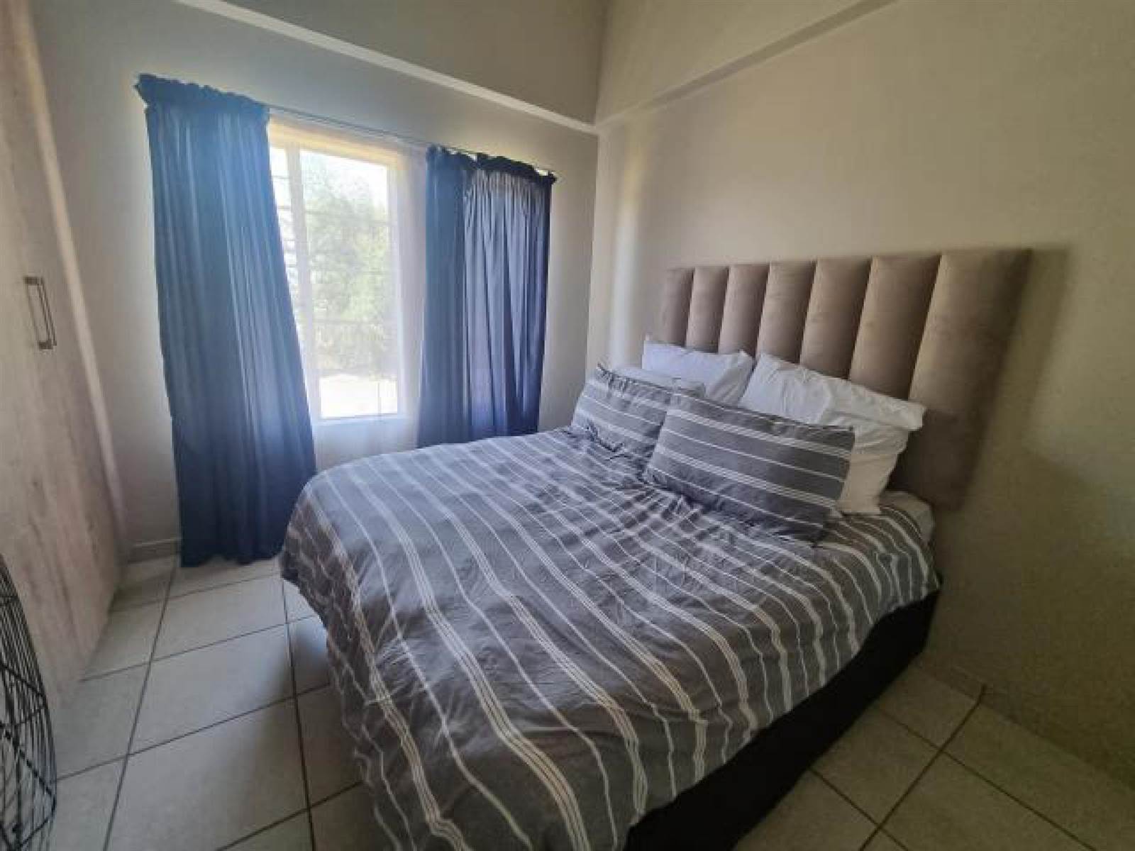 2 Bed Simplex in Waterval East photo number 14