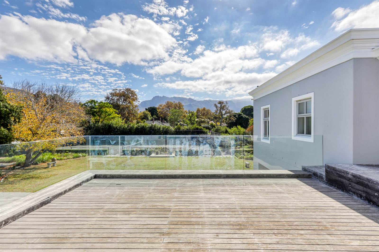 6 Bed House in Constantia photo number 28