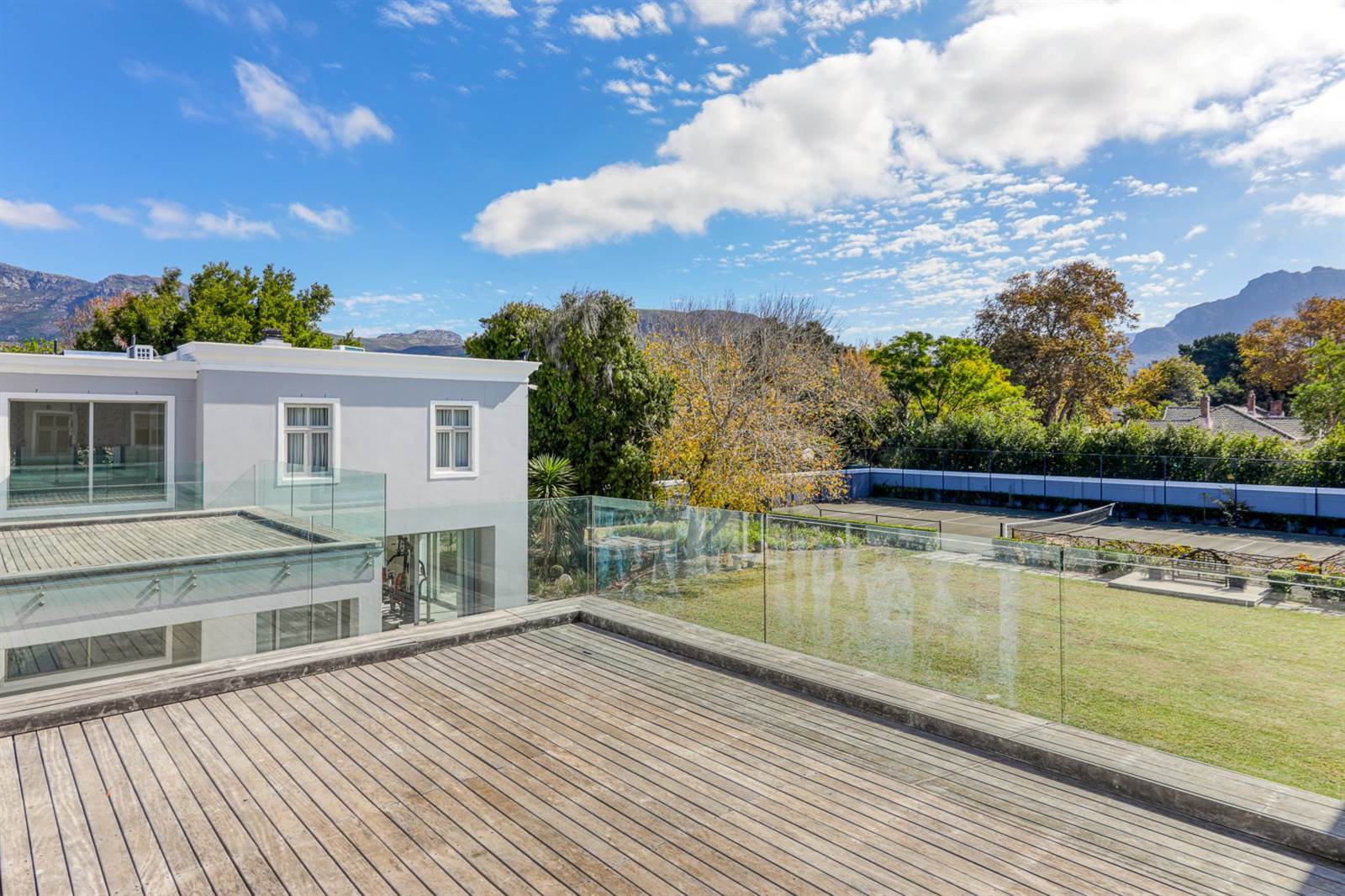6 Bed House in Constantia photo number 29