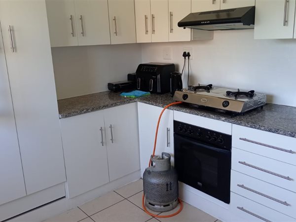 2 Bedroom House 2 Bedroom House