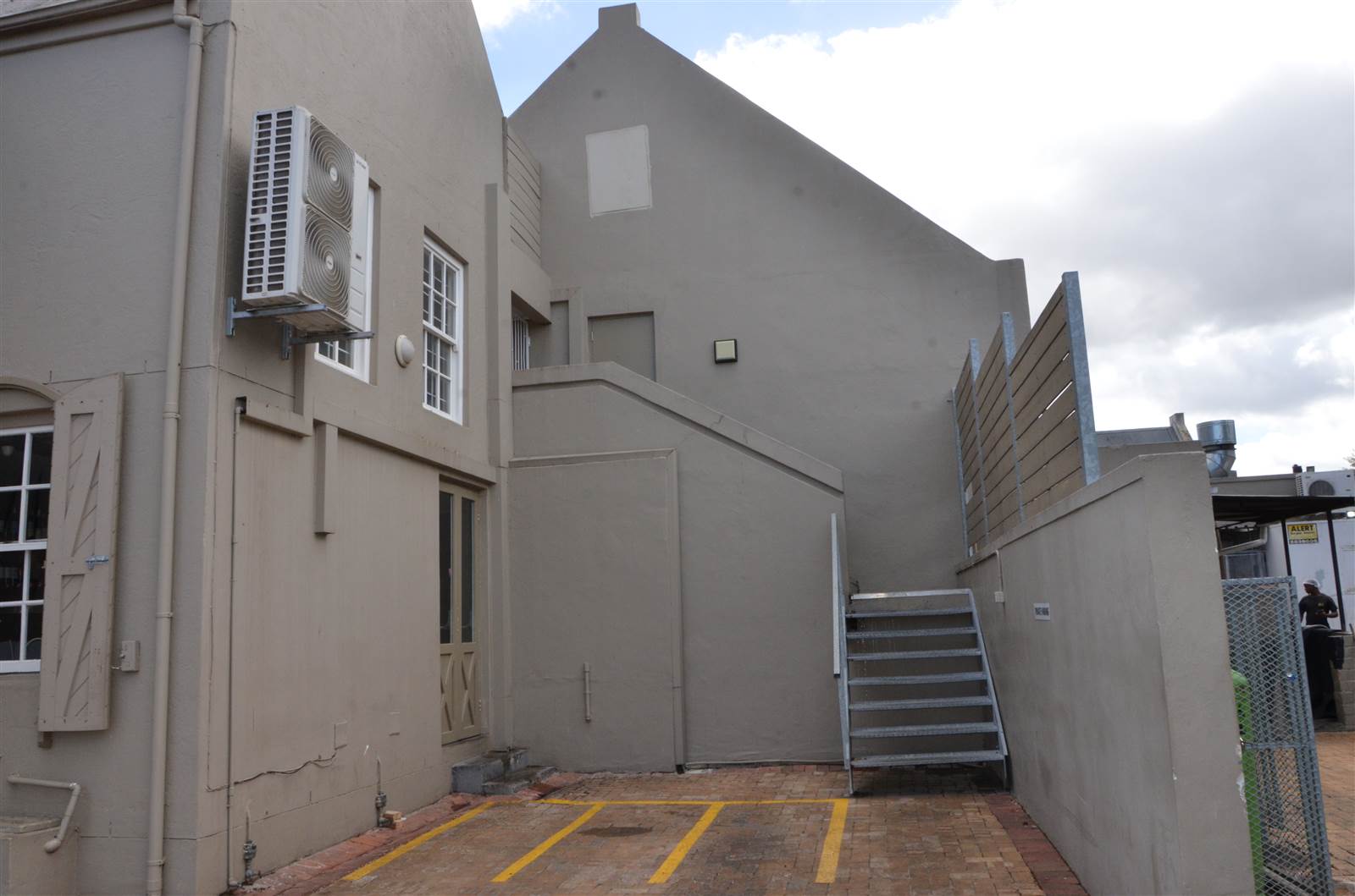 67  m² Commercial space in Paradyskloof photo number 3