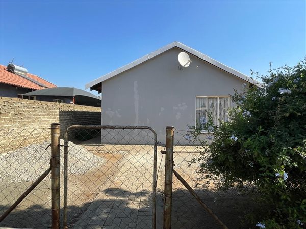 2 Bedroom House 2 Bedroom House