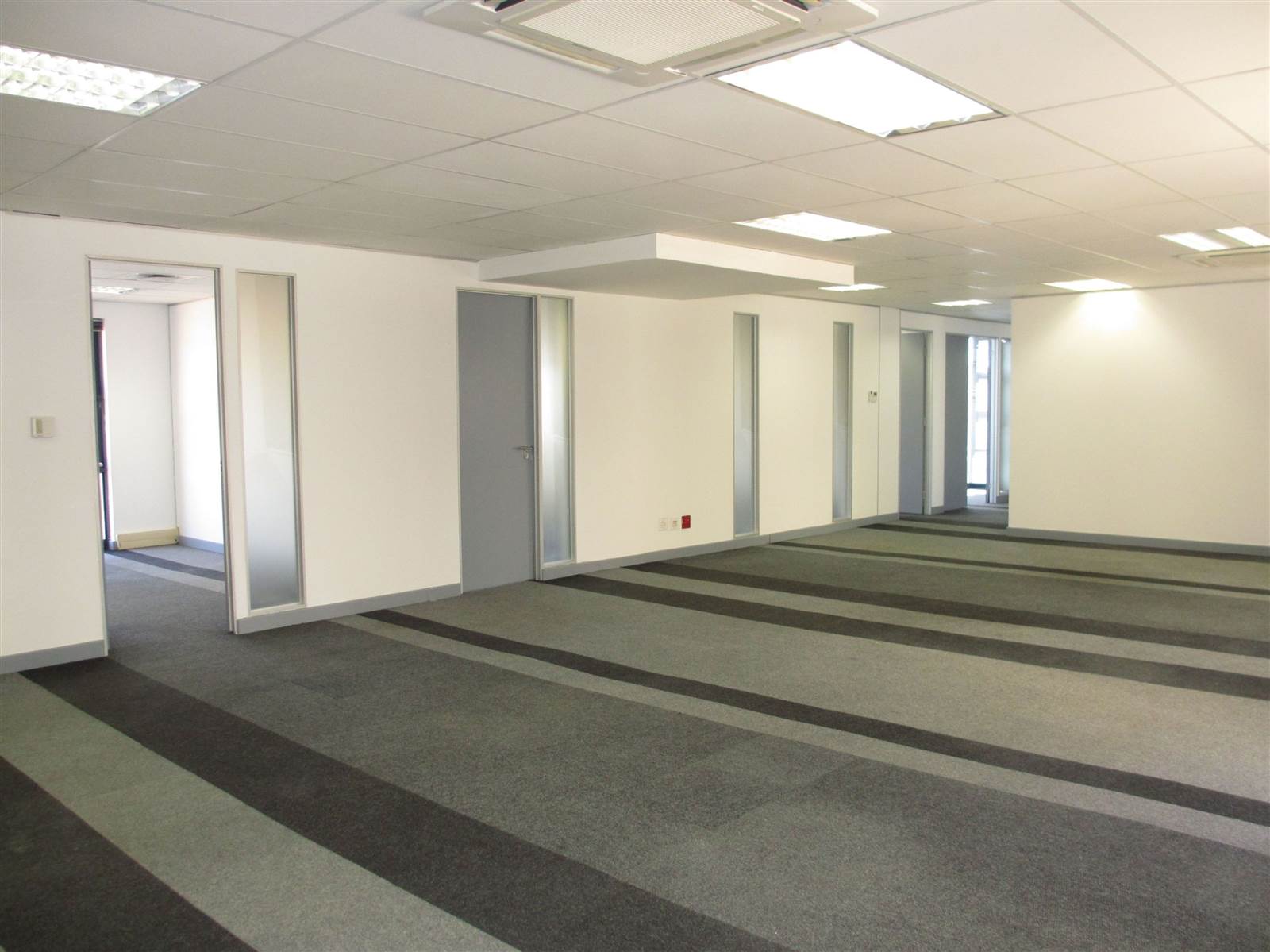 809  m² Commercial space in Fourways photo number 12