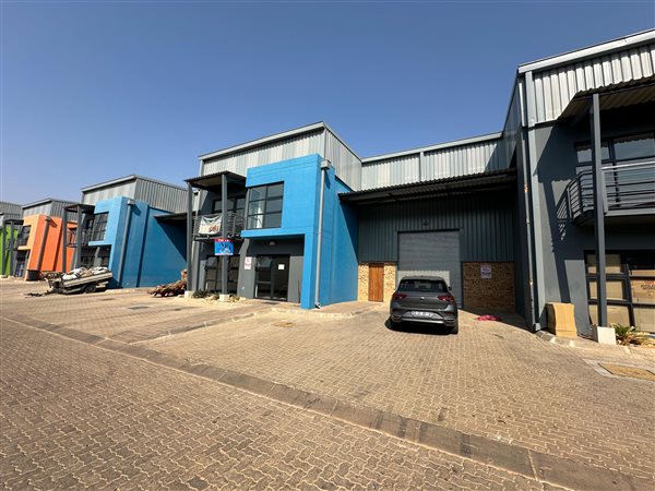 450  m² Industrial space