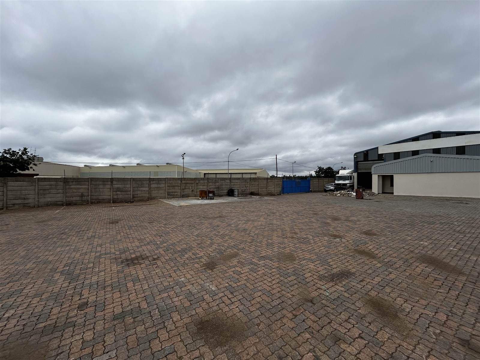 945  m² Industrial space in Clayville photo number 5