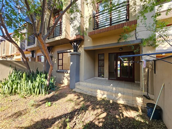 2 Bedroom Townhouse 2 Bedroom Townhouse