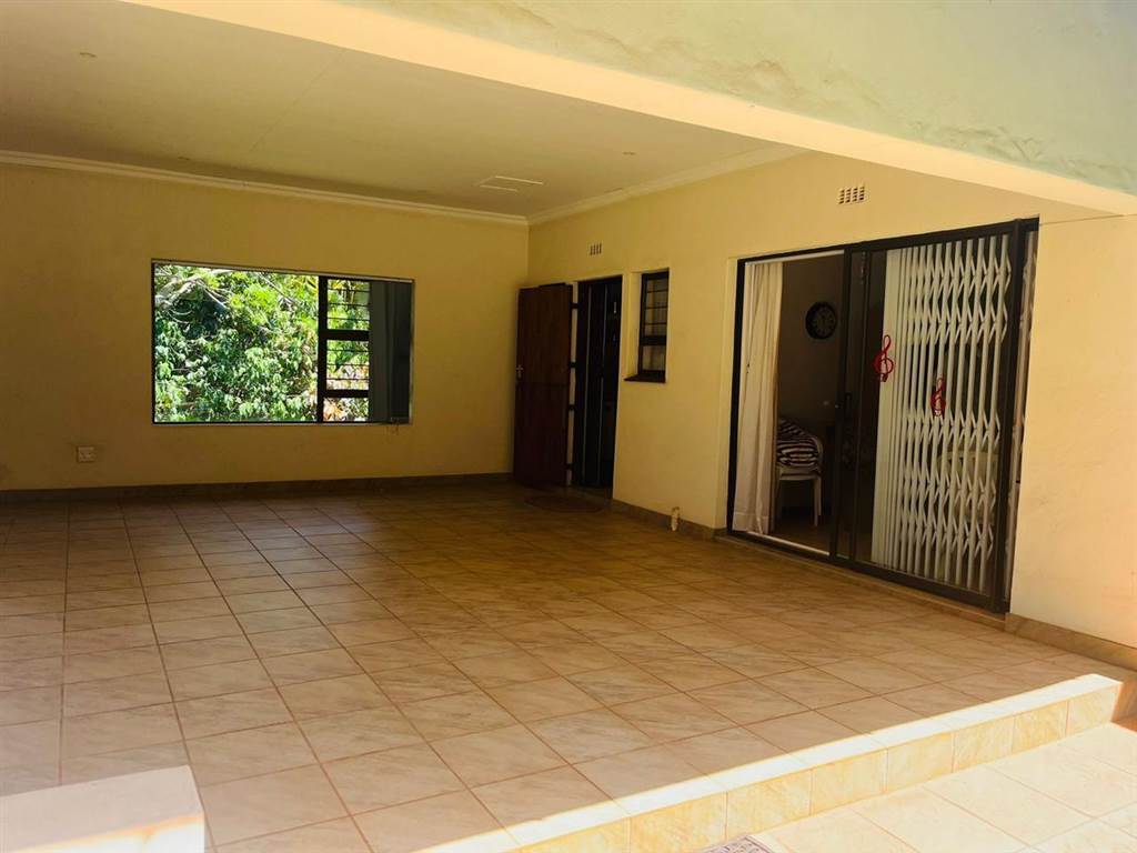 4 Bed House in Mtunzini photo number 21