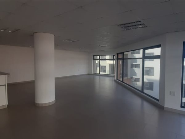 103  m² Commercial space in Umhlanga Ridge
