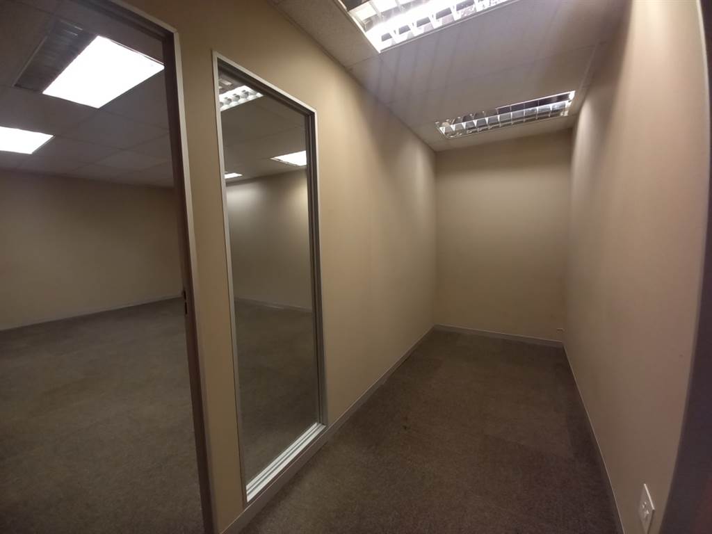 235  m² Office Space in Faerie Glen photo number 23