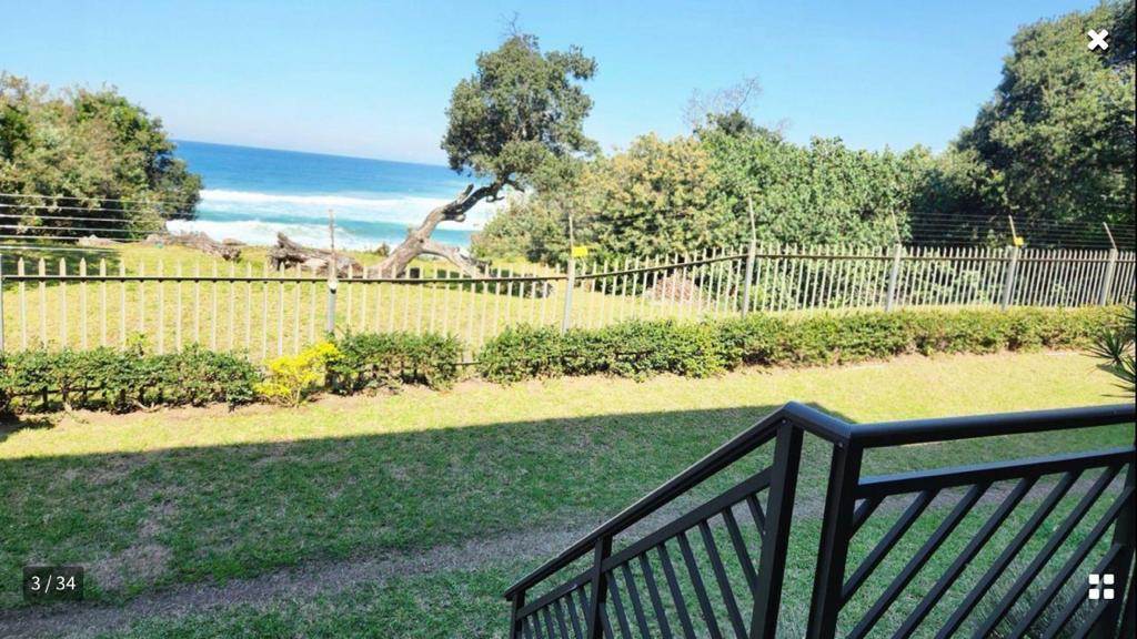 4 Bed Apartment in Shelly Beach photo number 2