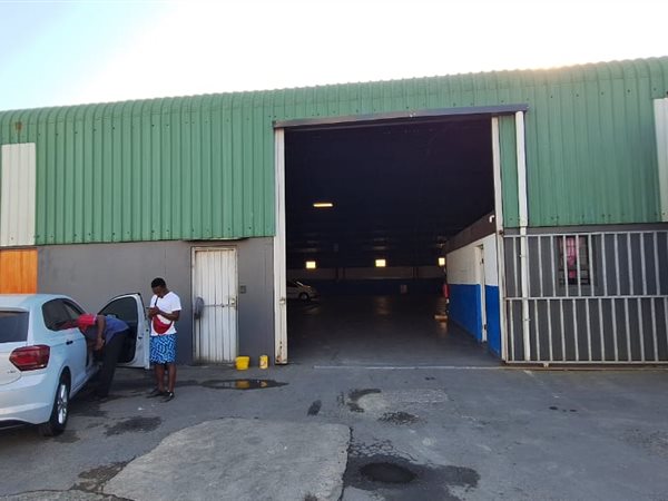 1 450  m² Industrial space