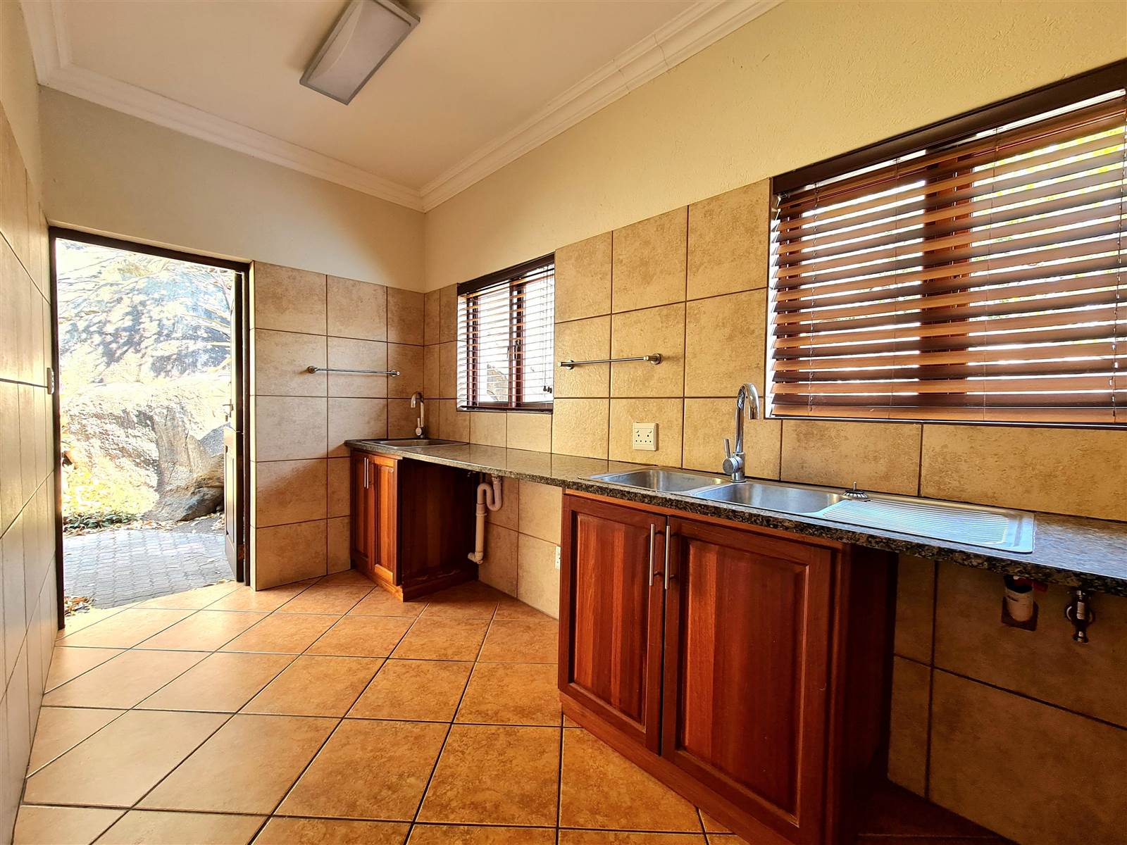 5 Bed House in Matumi Estate photo number 13