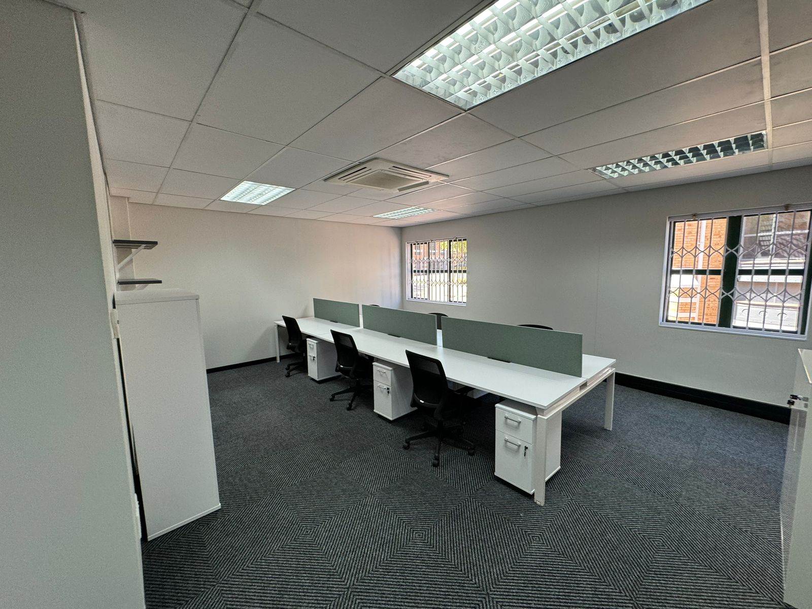 90  m² Commercial space in Sunninghill photo number 28
