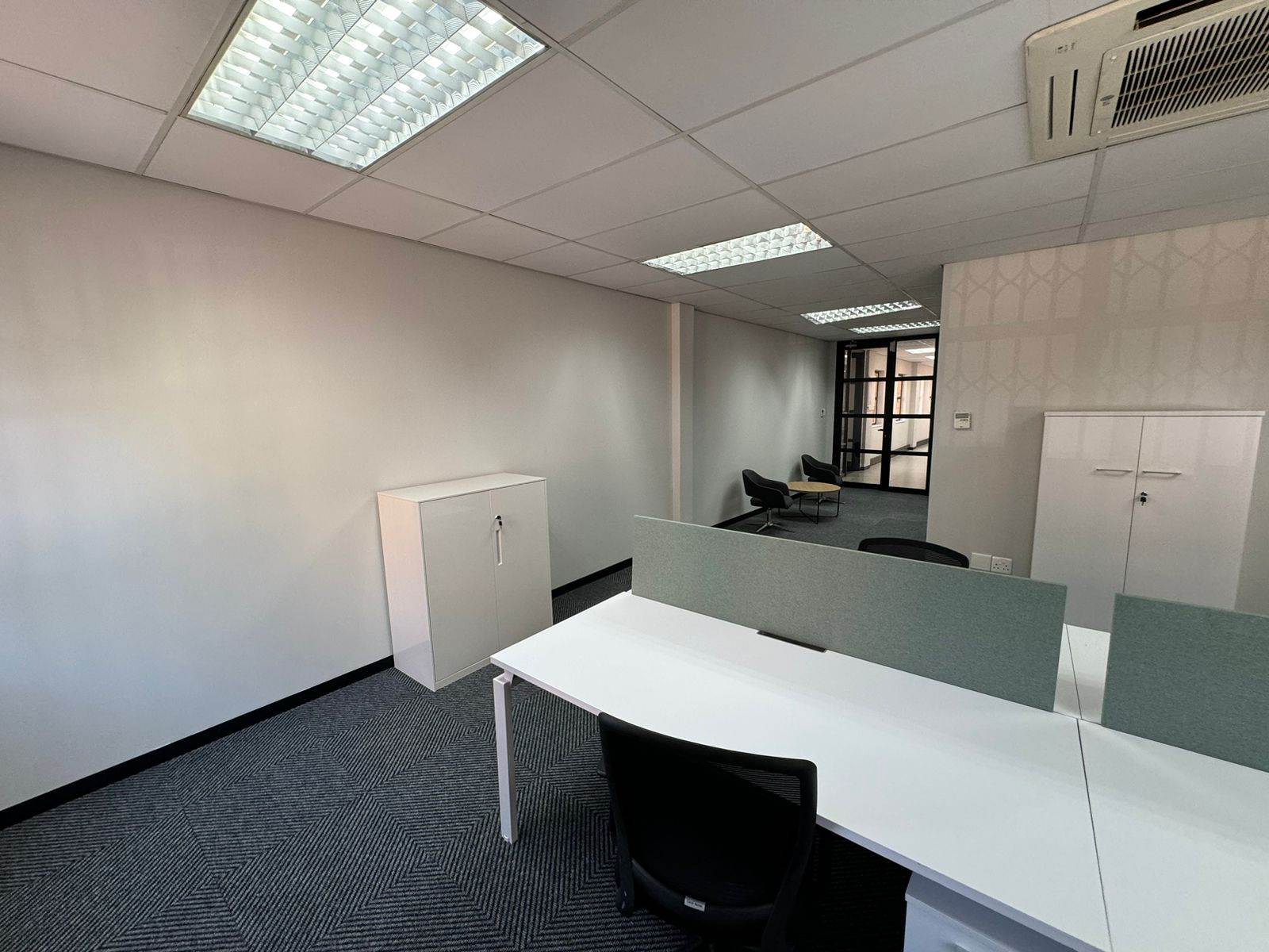 90  m² Commercial space in Sunninghill photo number 19