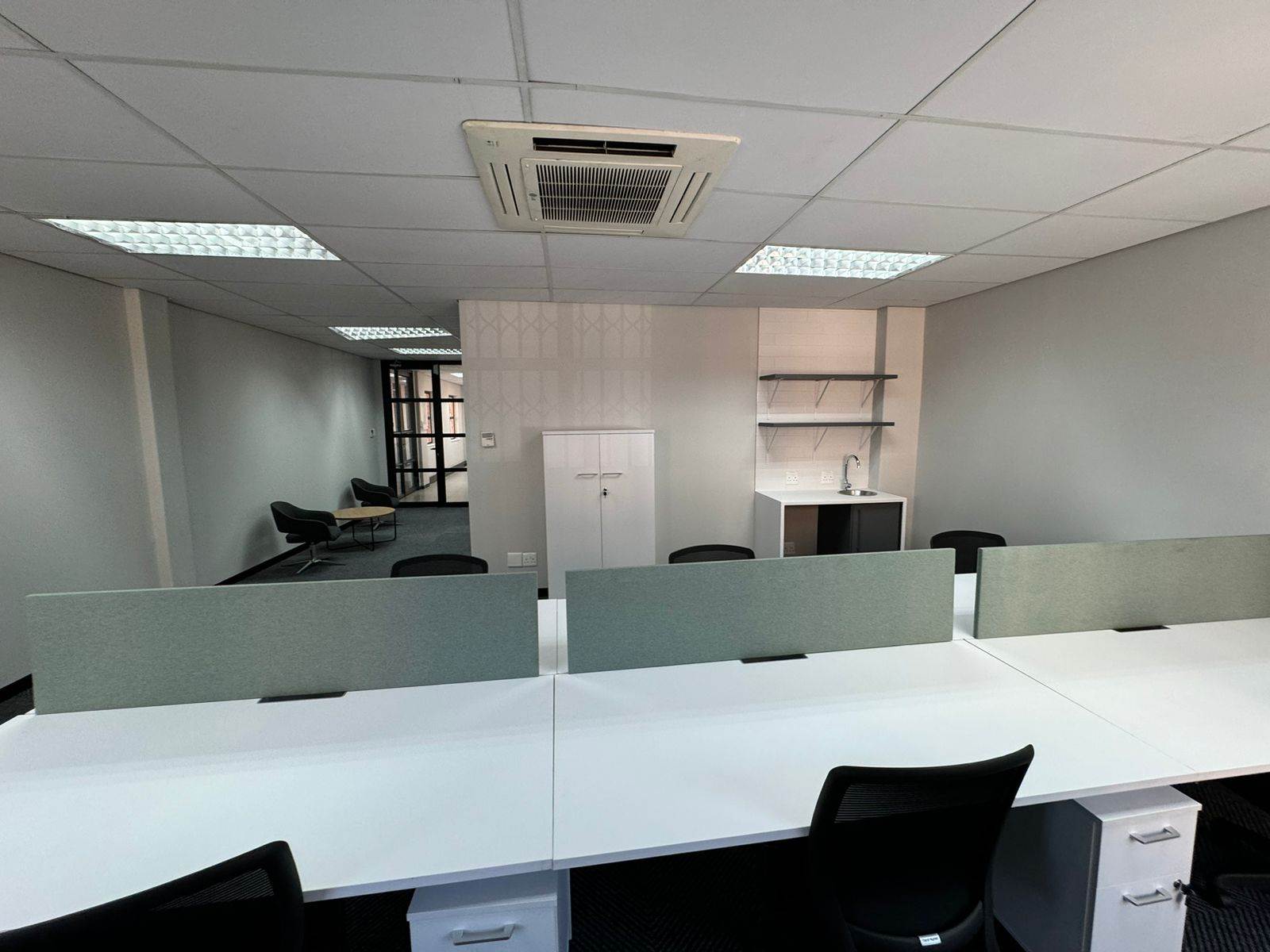 90  m² Commercial space in Sunninghill photo number 21