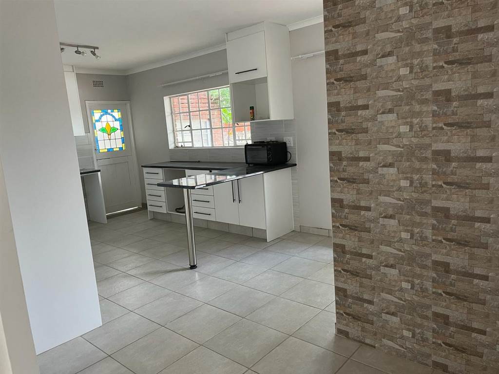 3 Bed House in Kensington B photo number 5