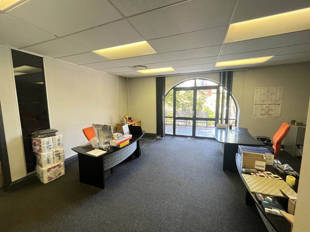 1090  m² Commercial space in Bryanston photo number 13