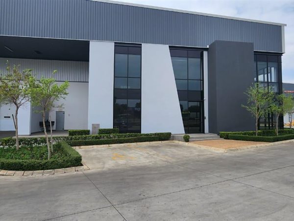 2 990  m² Industrial space