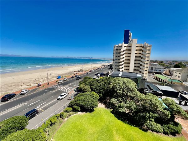 2 Bed Apartment in Strand North