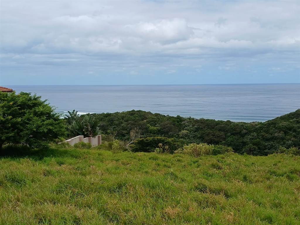 1022 m² Land available in Khamanga Bay photo number 5