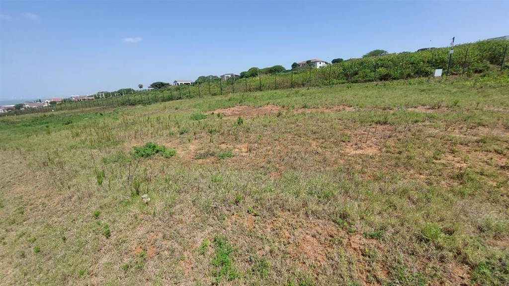 705 m² Land available in Umhlanga Rocks photo number 4