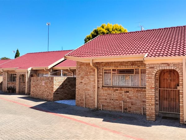 3 Bed Townhouse in Kanoniers Park